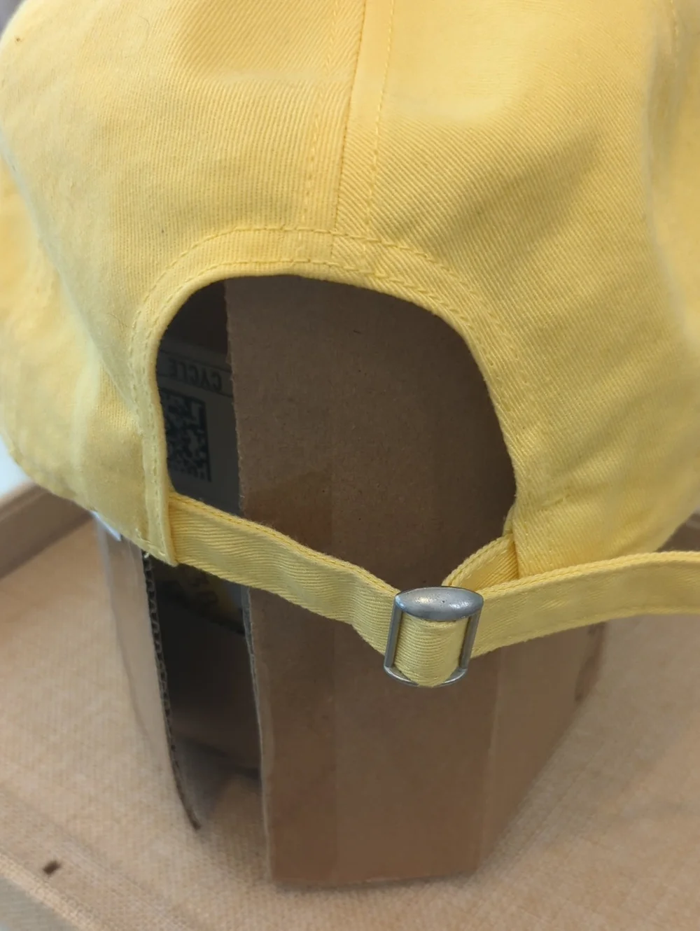 American Eagle Outfitters Yellow 